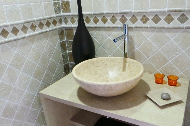Du travertin pour le mobilier